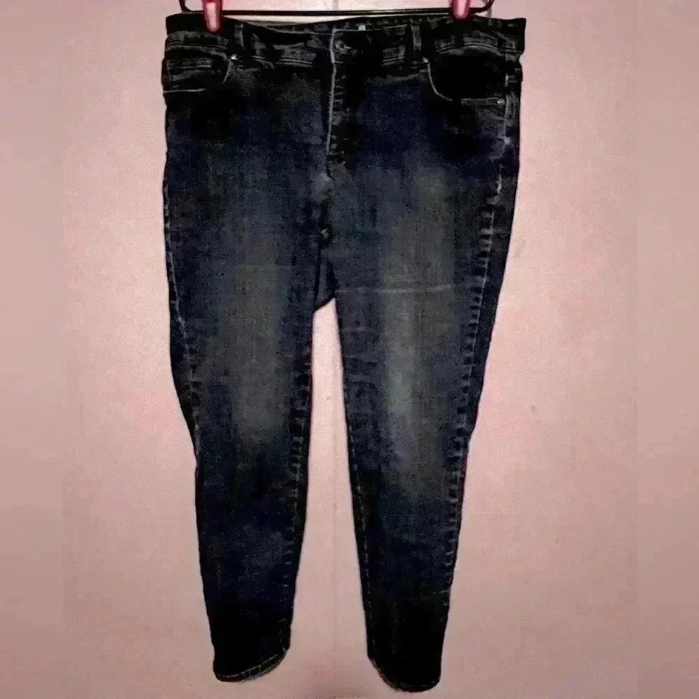 Liz Claiborne Women's Ultimate‎ Fit Slim Straight Leg Jeans Sz 16w
